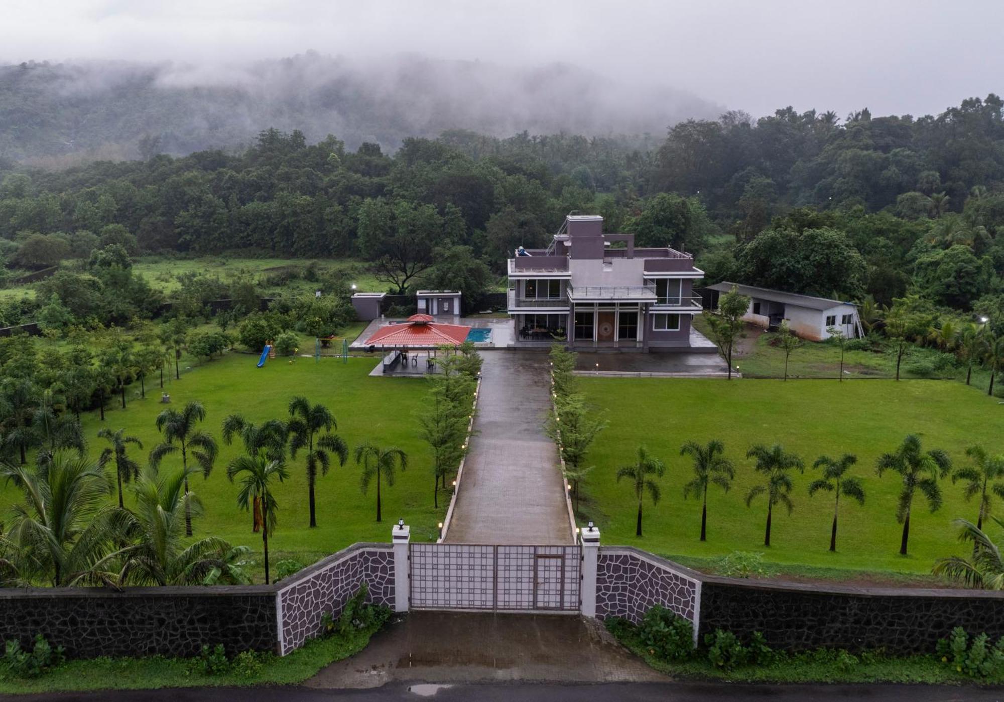 Stayscape Shreeji Farms 4Bhk Karjat Extérieur photo